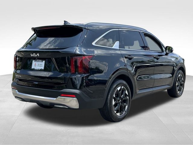 used 2024 Kia Sorento car, priced at $25,717