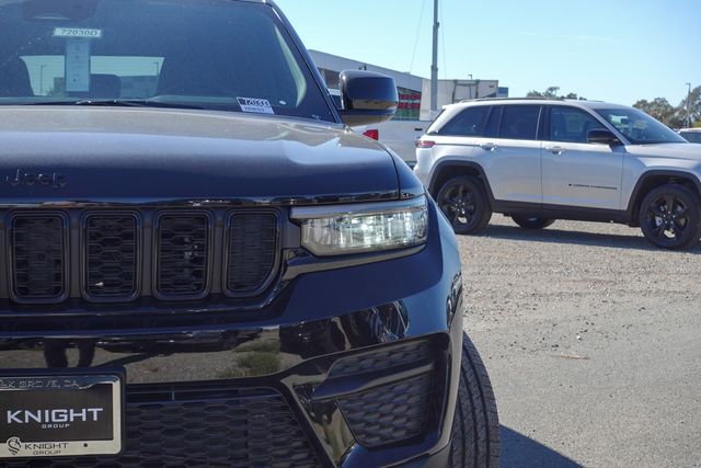 new 2025 Jeep Grand Cherokee car, priced at $41,175