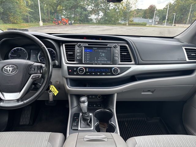 used 2017 Toyota Highlander car, priced at $17,799