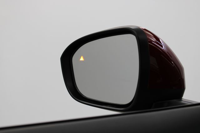 new 2025 Nissan Kicks car, priced at $29,405