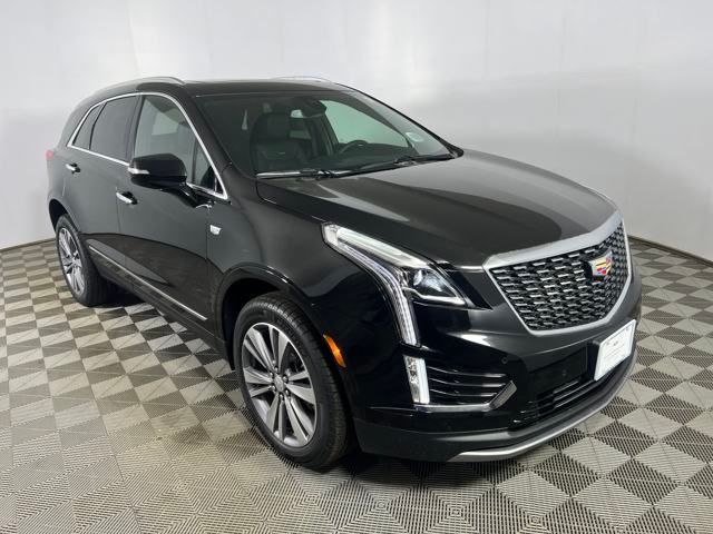 new 2025 Cadillac XT5 car, priced at $55,415