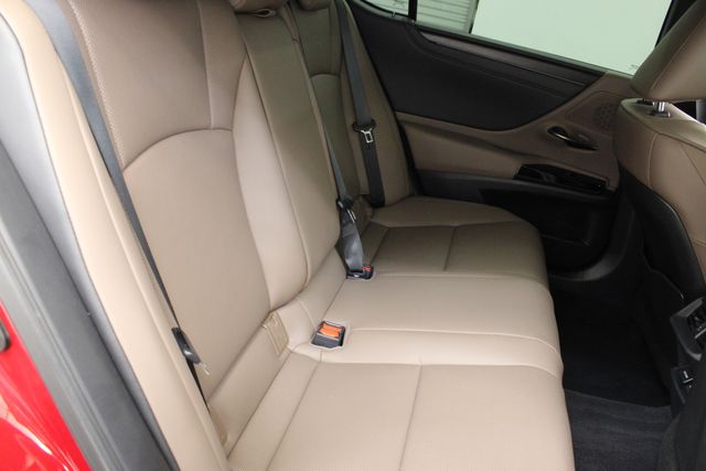 used 2025 Lexus ES car, priced at $44,999