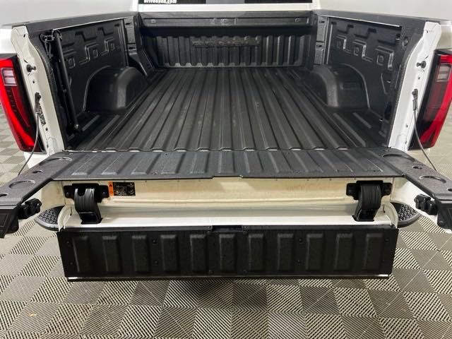 new 2024 GMC Sierra 2500HD car, priced at $87,000