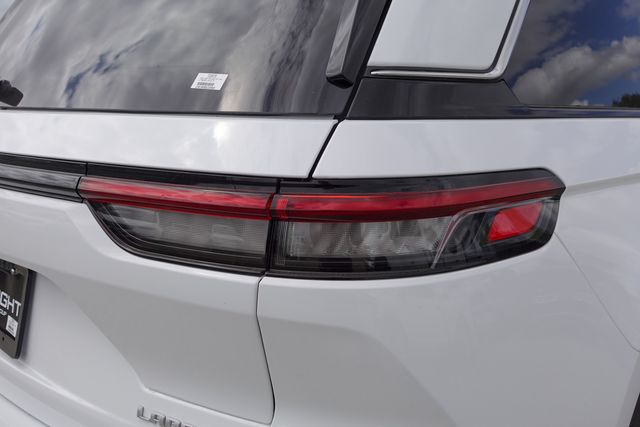 new 2025 Jeep Grand Cherokee car, priced at $33,530