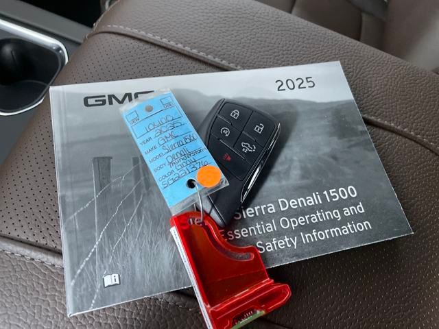 new 2025 GMC Sierra 1500 car, priced at $69,500