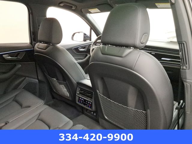 new 2025 Audi Q7 car, priced at $72,250
