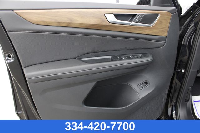 new 2025 Volkswagen Atlas car, priced at $43,693