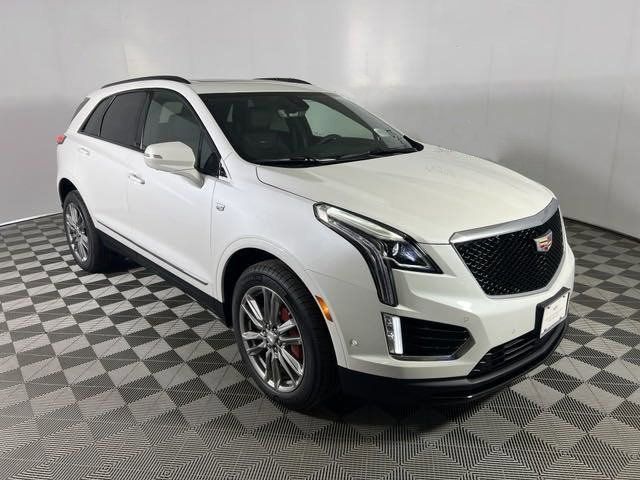 new 2024 Cadillac XT5 car, priced at $58,000