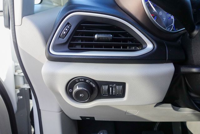 used 2018 Chrysler Pacifica car, priced at $15,990