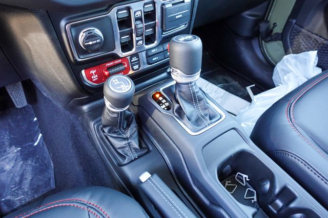 new 2025 Jeep Wrangler car, priced at $53,580