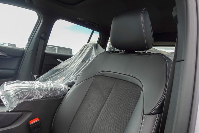 new 2025 Jeep Grand Cherokee car, priced at $40,120