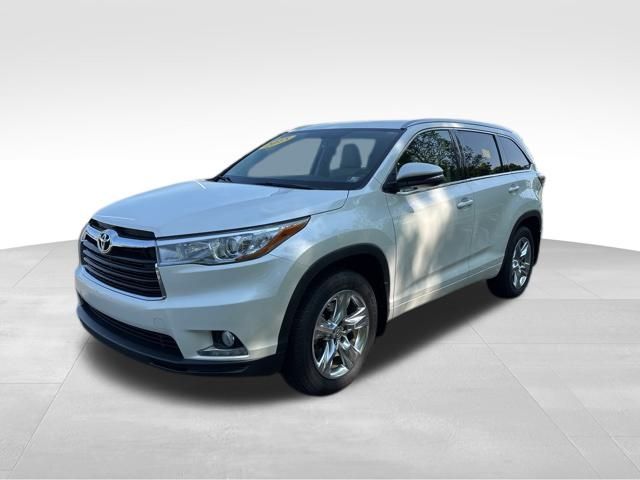 used 2015 Toyota Highlander car, priced at $21,999