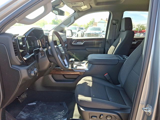 new 2025 GMC Sierra 1500 car, priced at $57,385