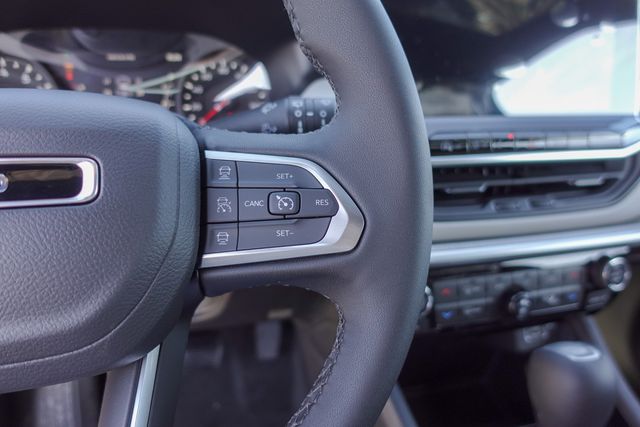 new 2025 Jeep Compass car, priced at $31,935