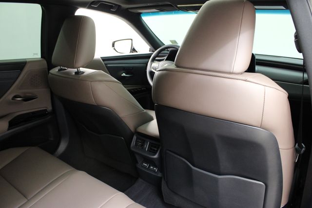 used 2025 Lexus ES car, priced at $44,999