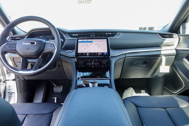 new 2025 Jeep Grand Cherokee L car, priced at $54,112