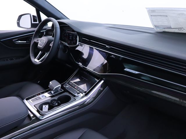 new 2025 Audi Q7 car, priced at $73,750