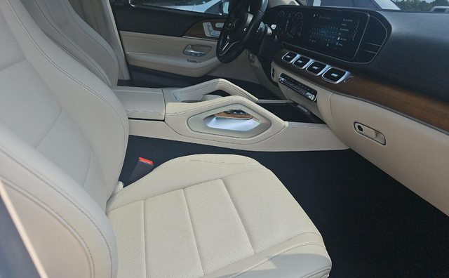 used 2022 Mercedes-Benz GLE car, priced at $41,997