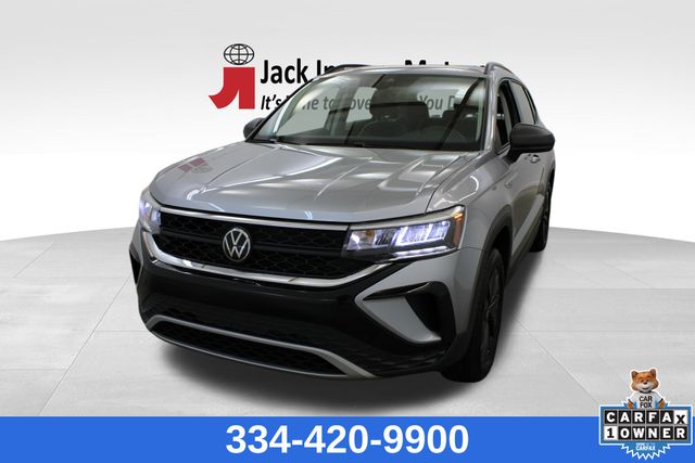 used 2024 Volkswagen Taos car