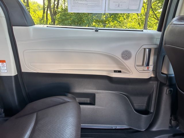 used 2021 Toyota Sienna car, priced at $43,299