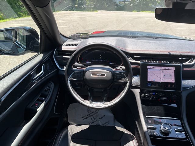 used 2022 Jeep Grand Cherokee car, priced at $37,699