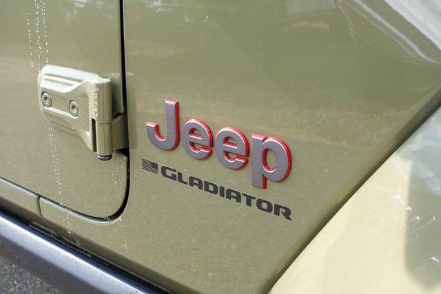 new 2025 Jeep Gladiator car, priced at $57,915
