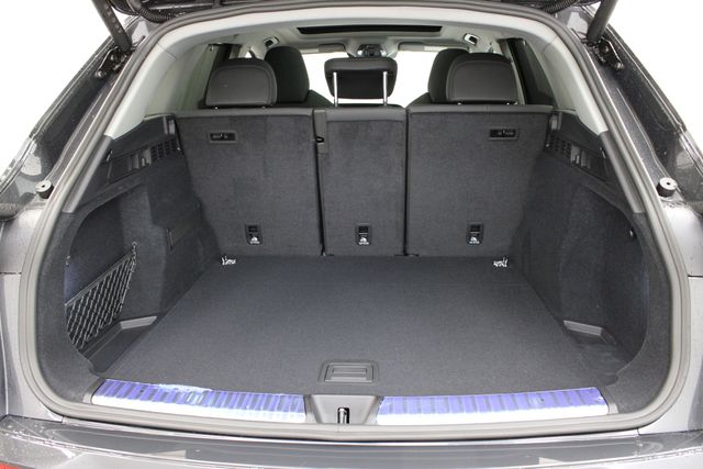 new 2025 Audi Q5 car, priced at $60,175