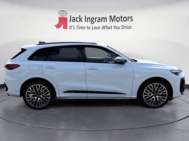 new 2025 Audi SQ5 car, priced at $74,265