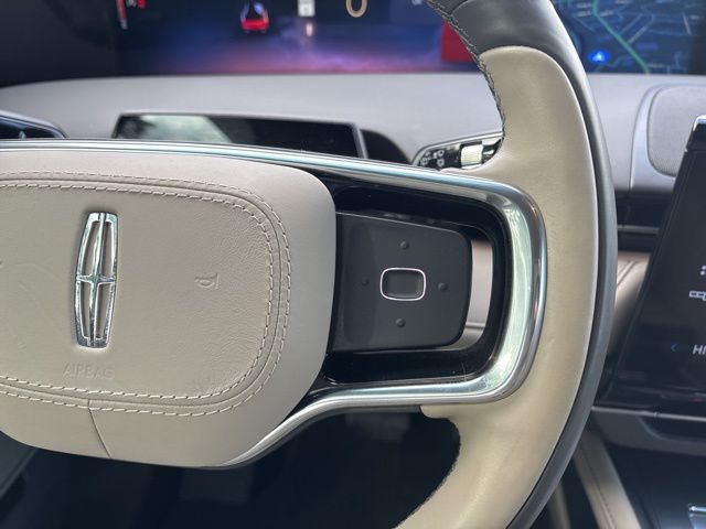 used 2024 Lincoln Nautilus car, priced at $44,999