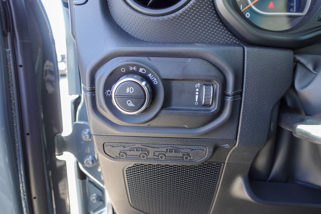 new 2025 Jeep Gladiator car, priced at $47,985