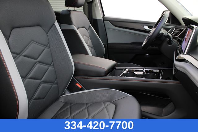 new 2025 Volkswagen Atlas car, priced at $47,611