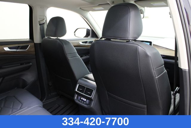 new 2025 Volkswagen Atlas car, priced at $43,693