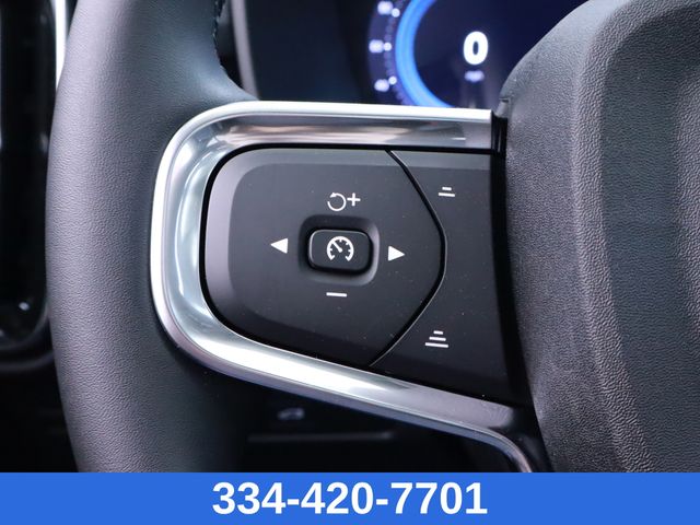 new 2025 Volvo XC40 car, priced at $49,785