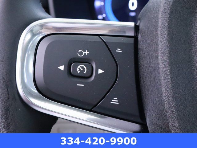 new 2025 Volvo XC40 car, priced at $44,632