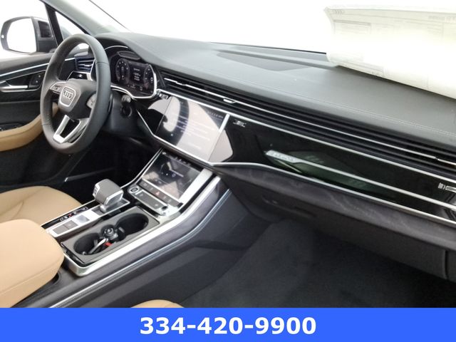 new 2025 Audi Q7 car, priced at $68,732
