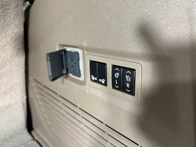 used 2021 GMC Yukon car, priced at $54,500