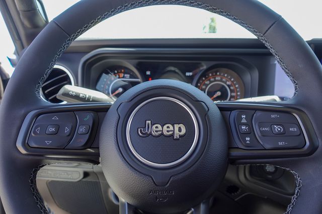 new 2025 Jeep Gladiator car, priced at $46,270