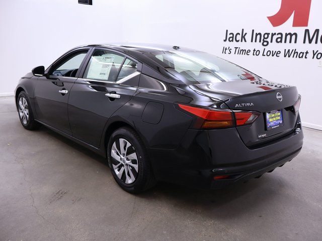 new 2025 Nissan Altima car, priced at $28,140