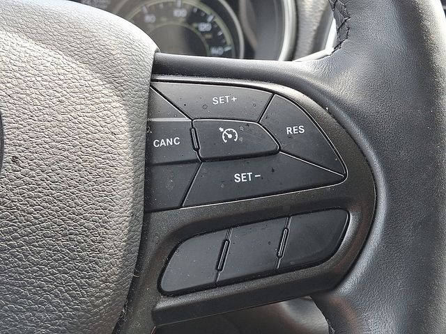 used 2019 Jeep Cherokee car, priced at $22,933