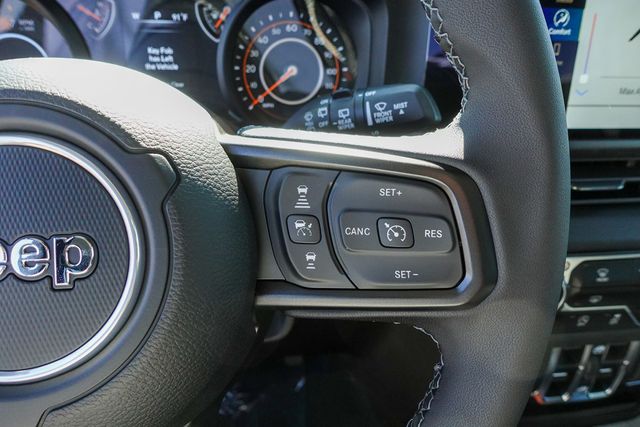new 2025 Jeep Wrangler car, priced at $42,085