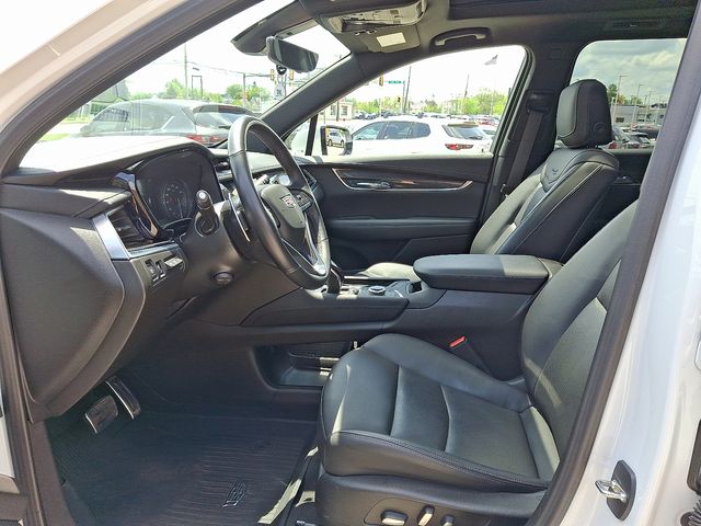 used 2022 Cadillac XT6 car, priced at $40,783