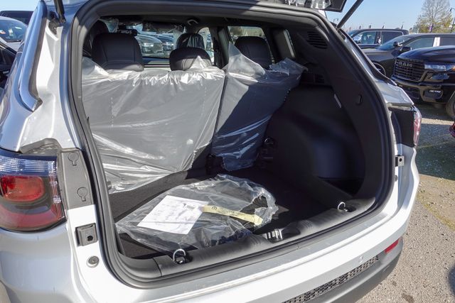 new 2025 Jeep Compass car, priced at $28,935
