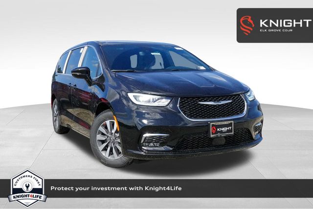 new 2025 Chrysler Pacifica Hybrid car, priced at $42,675