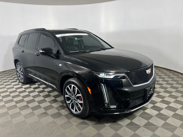 used 2024 Cadillac XT6 car, priced at $50,000