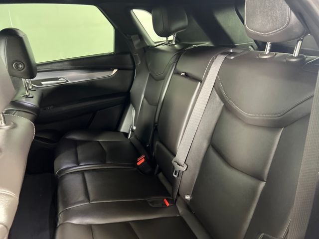 new 2025 Cadillac XT5 car