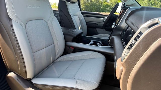 new 2025 Ram 1500 car, priced at $57,961