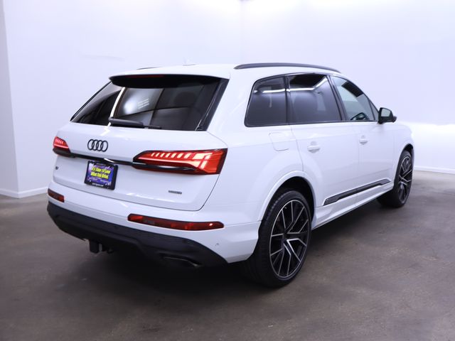 new 2025 Audi Q7 car, priced at $73,750