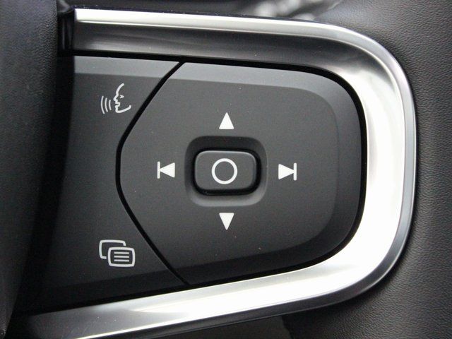 new 2024 Volvo XC40 car, priced at $42,342