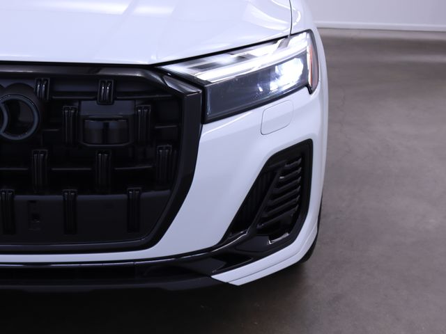 new 2025 Audi Q7 car, priced at $73,540