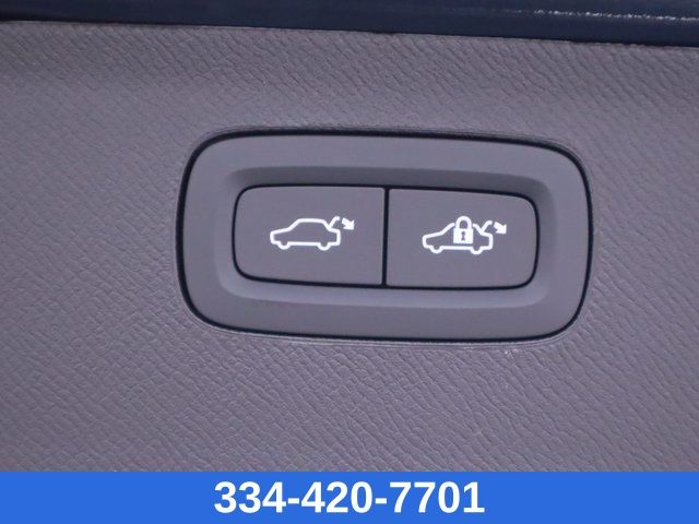 new 2025 Volvo XC90 car, priced at $64,953